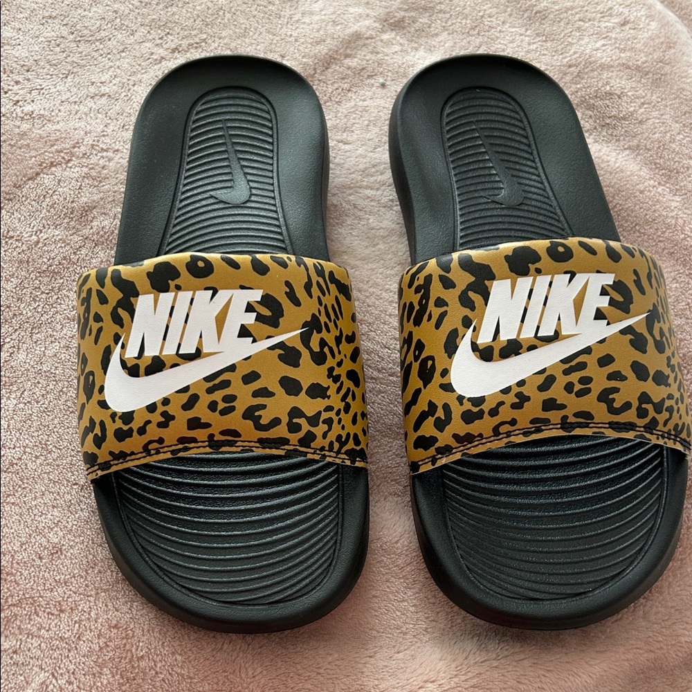 Nike Black and Leopard Print Slides